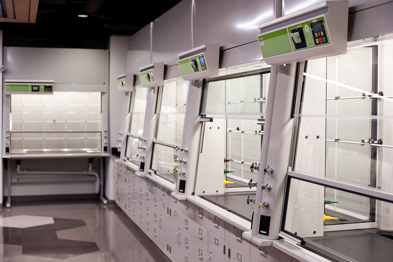 fume hoods fume hoods have been solving laboratory ventilation problems since 1975