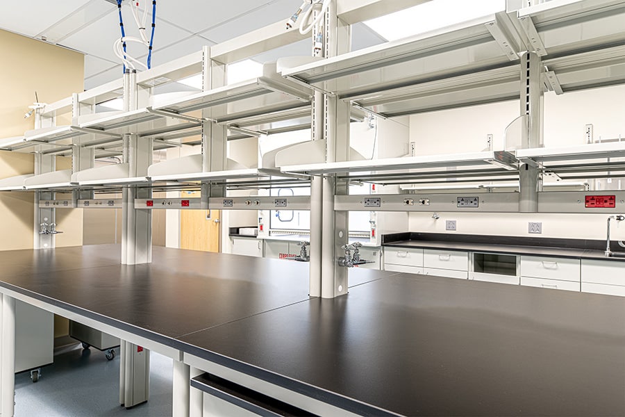 Flexible furniture for modern laboratories